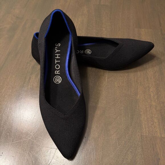 Rothy’s The Point Slip On Shoe Size 8.5 Black Blue